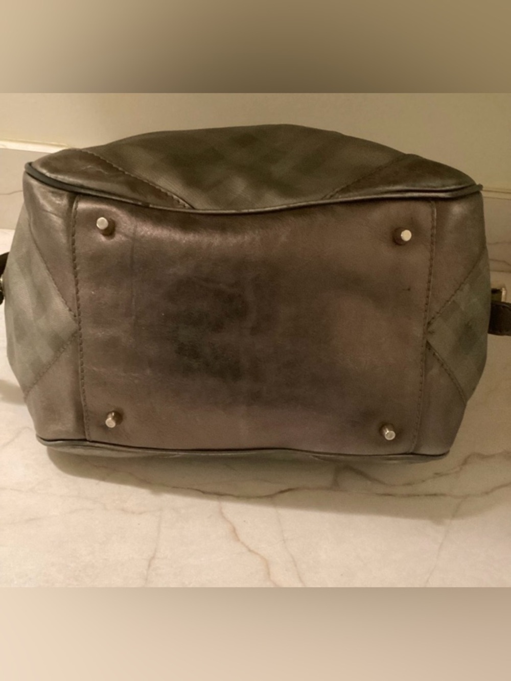 Burberry Nova Check Silver Leather Tote Bag, NFS - Picture 6 of 11